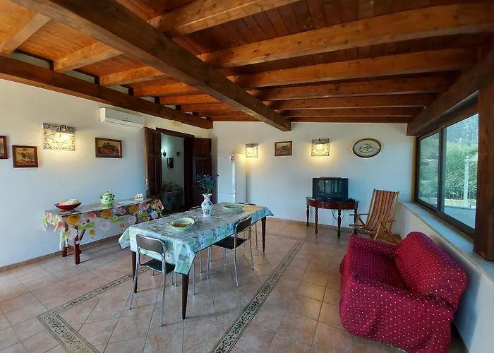 Andromaca Tatil Evi *